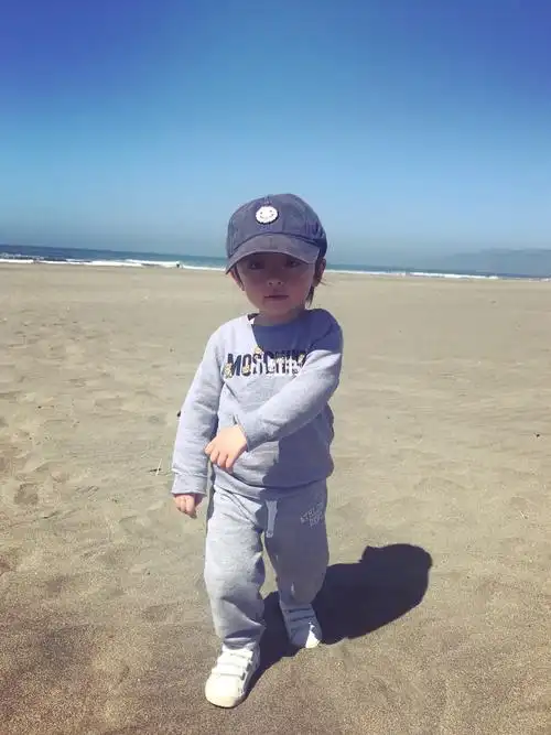 加州男孩771592969000 #混血宝宝 #呆萌 #萌娃日记