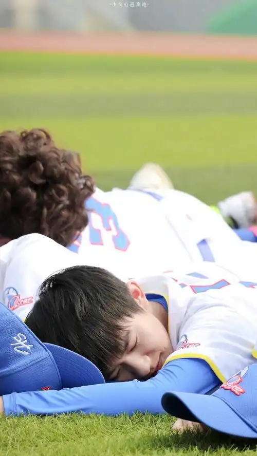 易烊千玺!尹柯在手