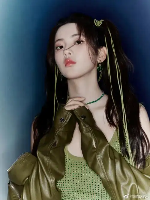 杨超越甜辣牛油果##杨超越甜酷双马尾