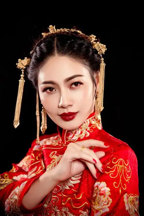 秀禾服及饰品试装拍摄