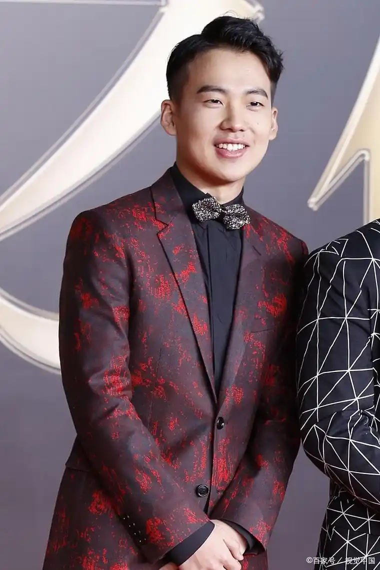 家族之间的情感纽带:郭麒麟与胡中惠,王惠的故事