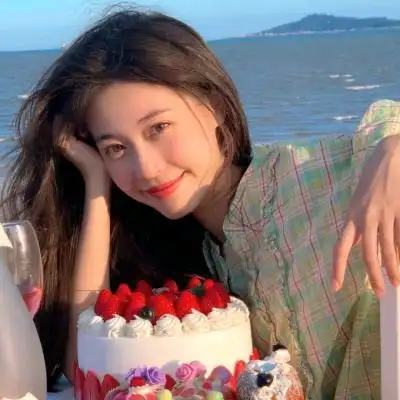 超好看的小仙女头像2022最新真人心里都装着一个不可能的人