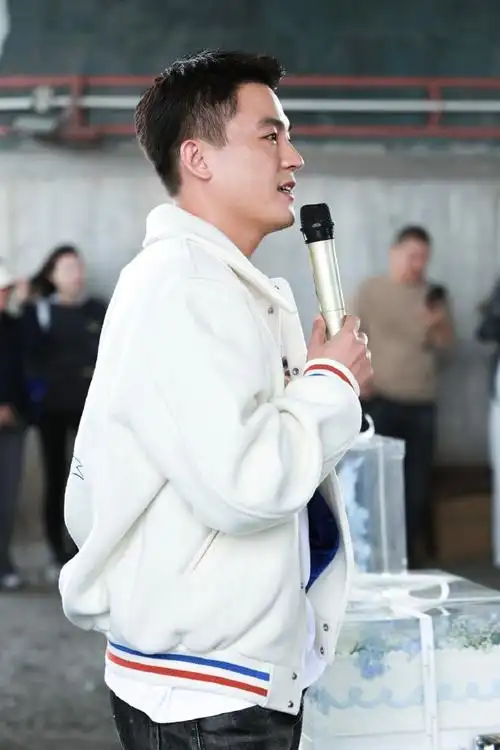 欧豪1013生日快乐