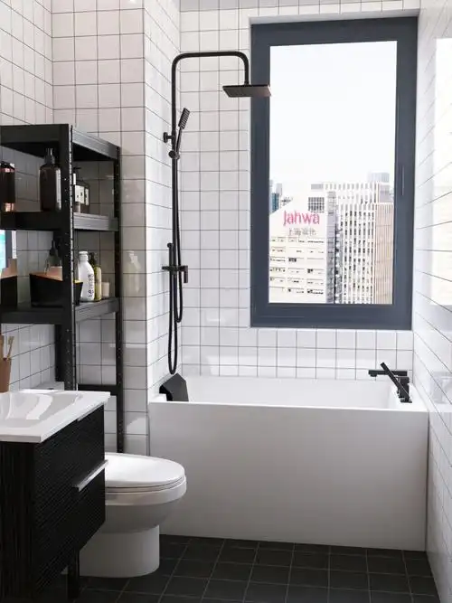 2平米的小卫生间也可以很精致搭配金属货架