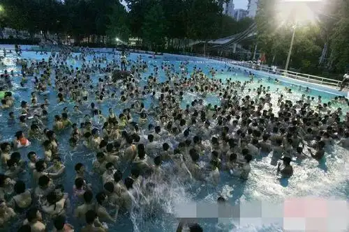 扬子室外游泳池被拆除啦大厂一代人的回忆游泳池下饺子的场景还记得吗