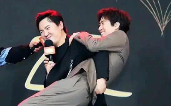 沈腾,常远,艾伦同唱一首歌《夏洛特烦恼》