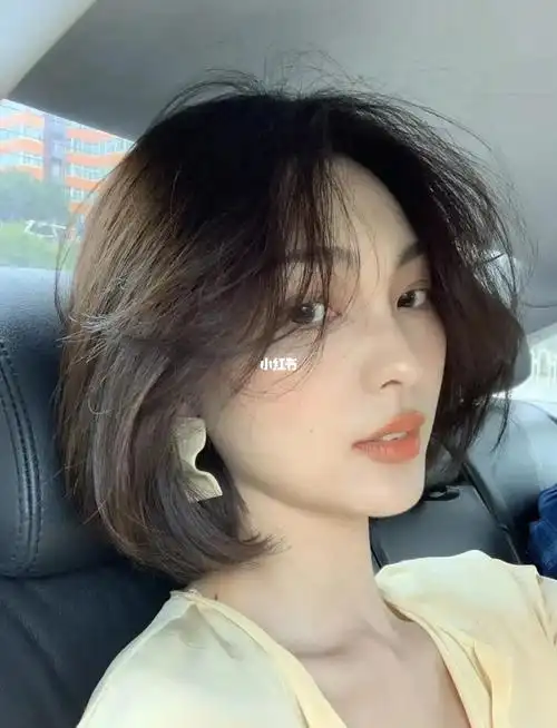 脸型时尚惊艳偏分锁骨发免打理锁骨发型,上班族学生党各职位百搭发型