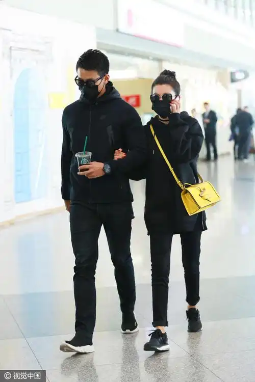 李冰冰潮装现身 与男友变"连体婴"狂秀恩爱_新浪图片