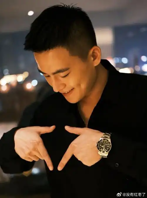 内娱寸头佼佼者只有欧豪!很少能够看到驾驭寸头的你们说呢