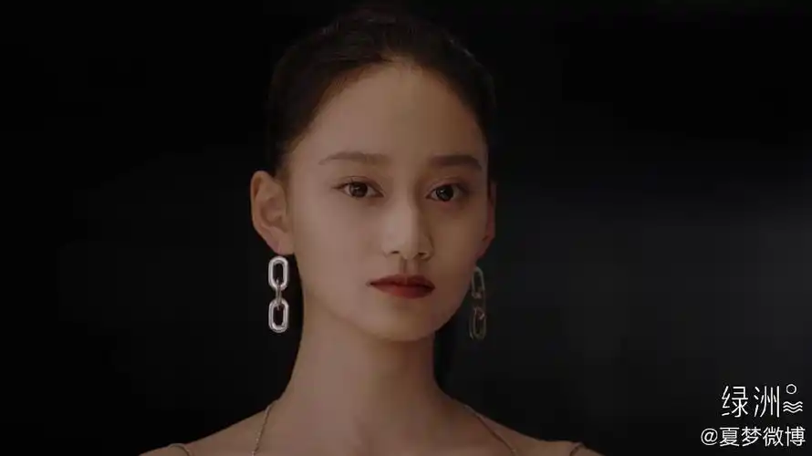 夏梦雅诗兰黛品牌挚友