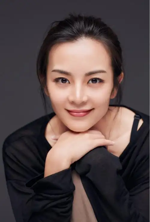 马郁(中国流行音乐女歌手)_尚可名片