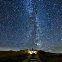 紫色梦幻少女星空头像