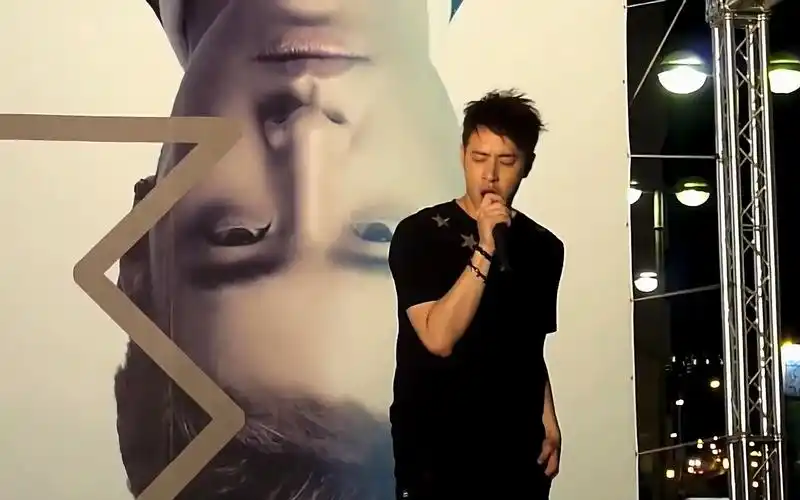 潘玮柏《忘记拥抱》live