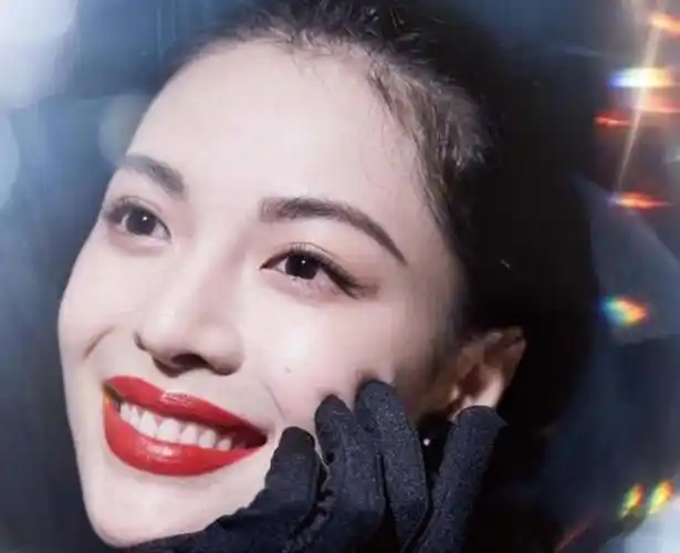 《芳华》过去多年,冯小刚亲选的"三美",如今差距"天壤之别"