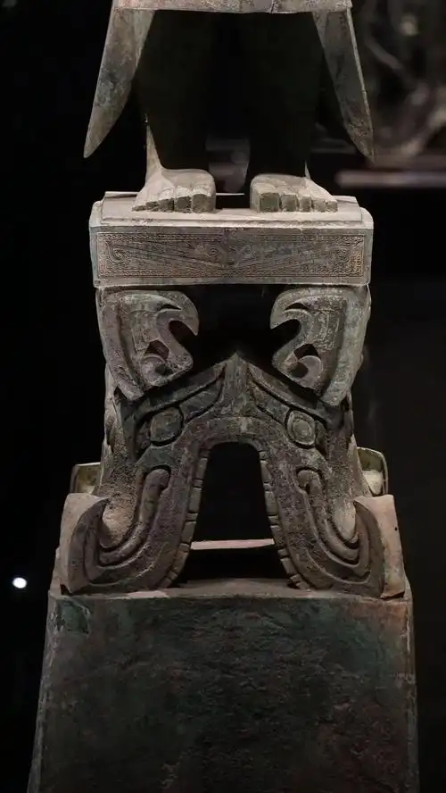 出土34年后第一次公开展出的神秘国宝三星堆玉边璋