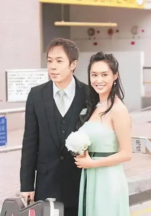 开破车住深山紫霞仙子朱茵为何执意嫁给黄贯中