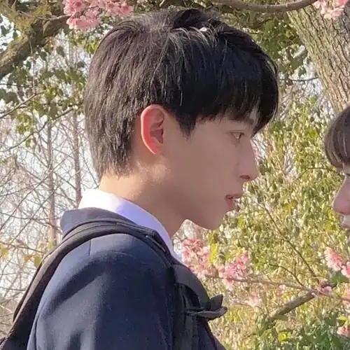 "03月29日不懂愛の璐情头‖少年的心动是仲夏夜的荒03月29日150318d