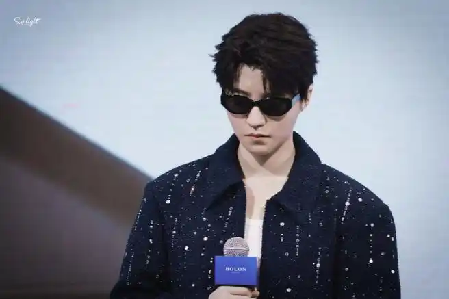 王俊凯暴龙##bolon眼镜品牌全球代言人王俊凯