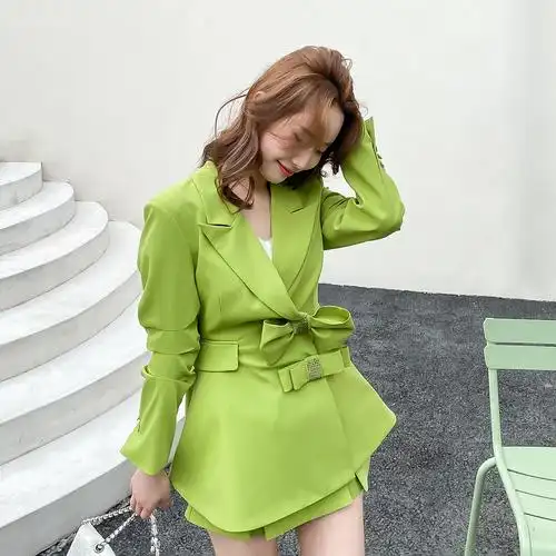 绿色蝴蝶结西装外套春秋新款高级设计感收休闲西装