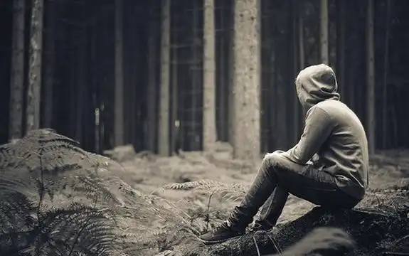 伤感欧系男生背影大图