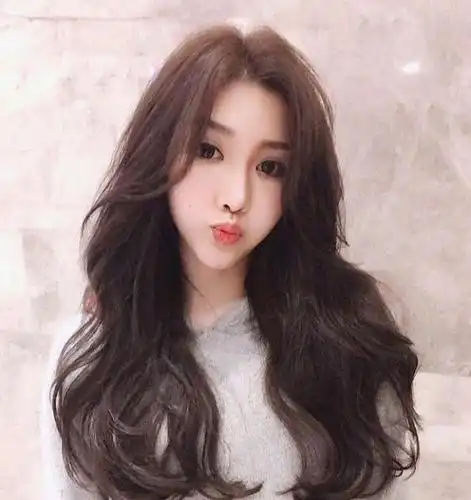 30岁之后选择这六款减龄发型,瘦脸显气质,谁见谁说美!