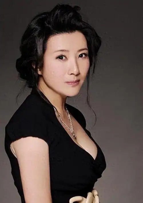 演员王静:长得漂亮戏也好,做人低调且不张扬,追求平淡生活