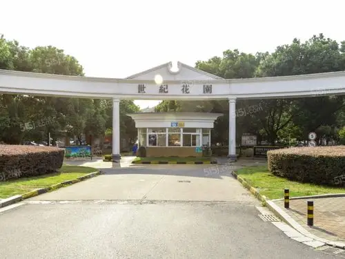 世纪花园新出顶楼复式,使用面积大,品牌家具家电,看房方便