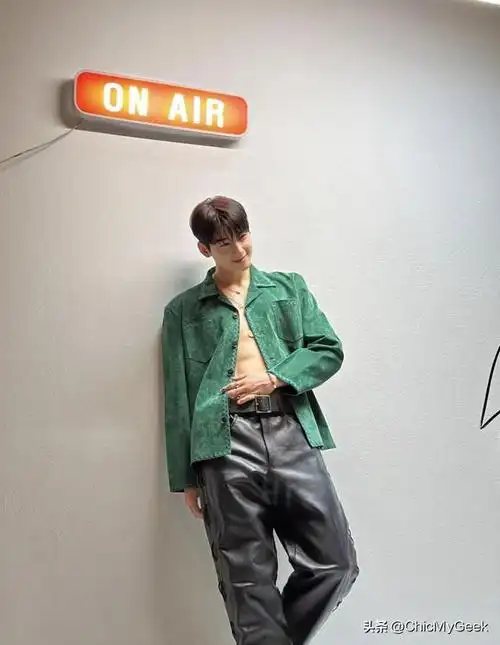 车银优秀炸裂肌肉照!脸蛋天才自评长相50分_网易订阅