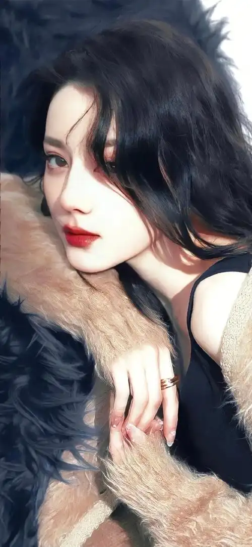 迪丽热巴壁纸好好看!