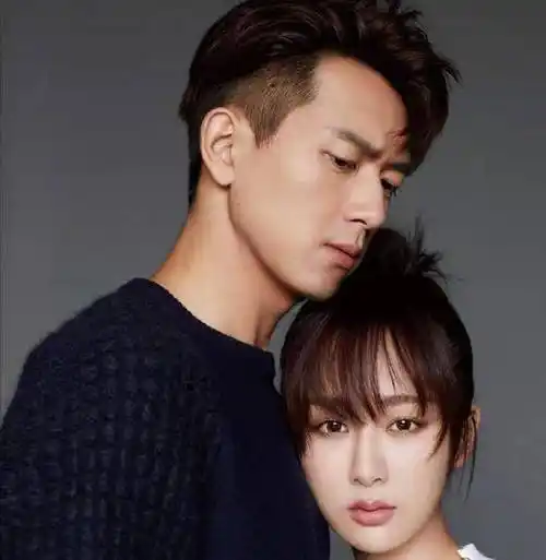 杨紫李现演绎浪漫大片,黑白造型有质感,两人好甜啊_李现真_风格_合体