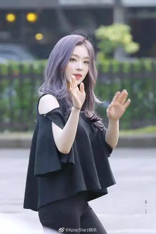 韩国网友整理出的irene各时期传奇美貌合集 从出道初期就备受瞩目的