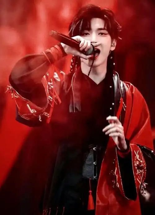 《刀马旦》舞台严浩翔