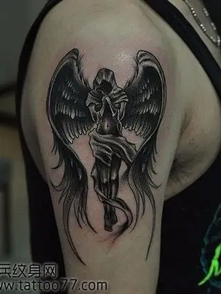 天使纹身纹在手臂上好看么?有没有类似的 彩绘的图 给点意见 谢谢!