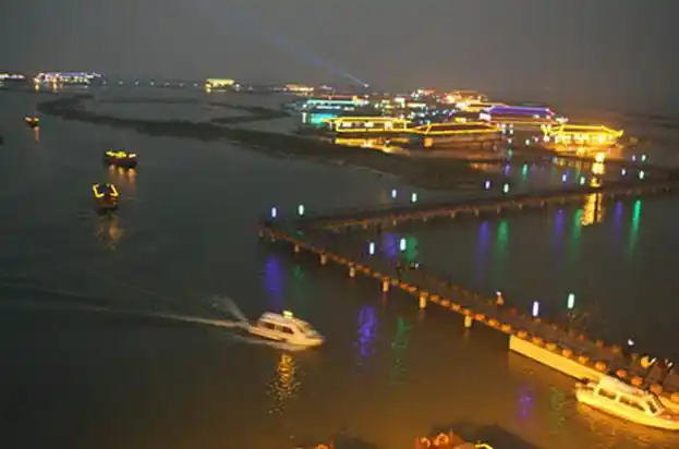 休闲湖泊--长荡湖水街夜景