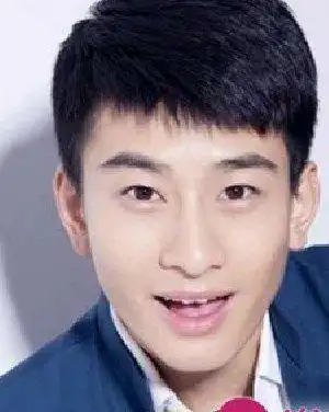 2015最新潮男短发发型 潇洒短碎发发型