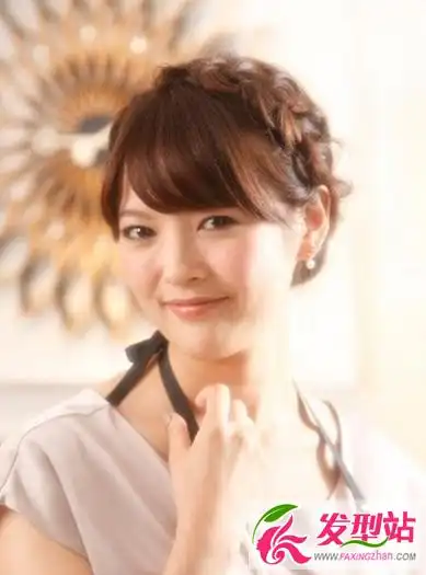 参加婚礼宴会聚会时尚盘发 气质优雅盘发发型图片