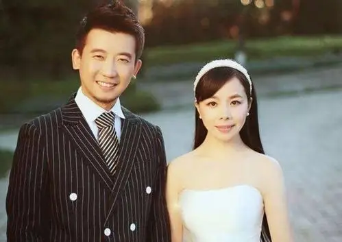 原创34岁王二妮近照,隐瞒了5年的二婚老公,原来是我们熟悉的他