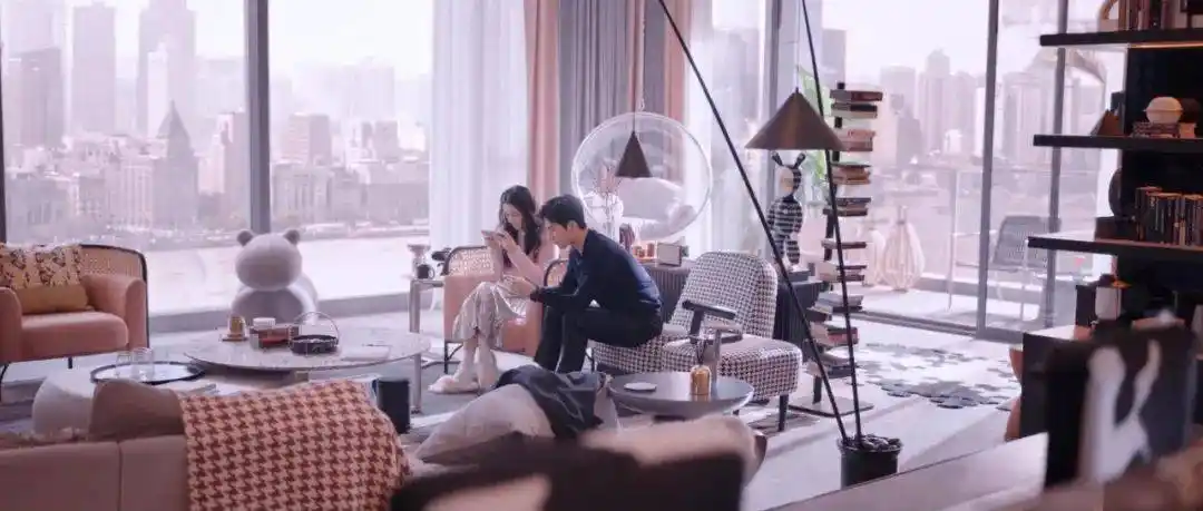 迪丽热巴上海外滩豪宅曝光400㎡大平层光家居就超100w