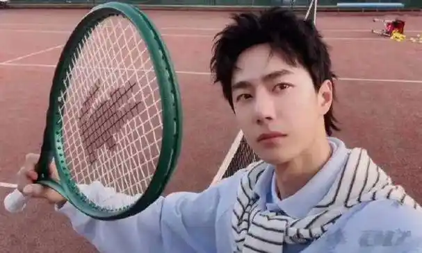 近日,王源疑似恋爱的消息在社交媒体上引发热议.