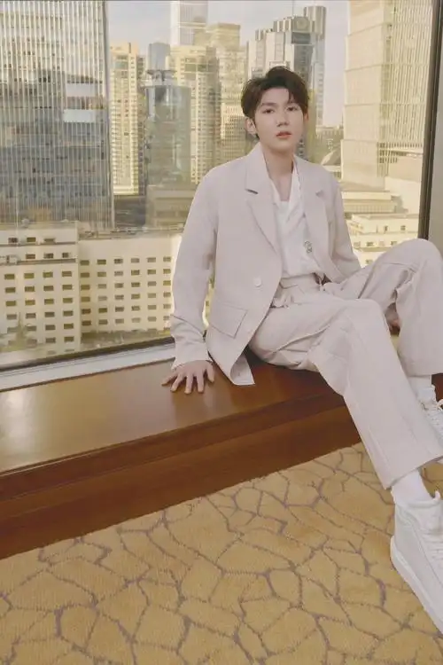 王源《一些悲伤又美好的事》百万收藏,带你聆听世界上的悲伤与美好