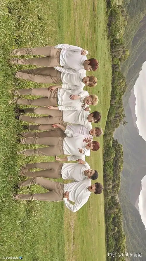 有exo九人或八人合照不谢谢各位