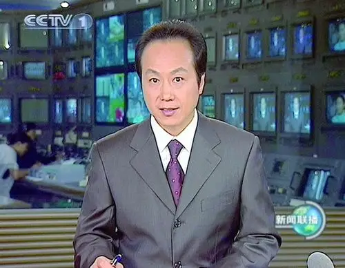 《新闻联播》著名主持人罗京因患淋巴癌昨日在北京逝世,终年48岁 .