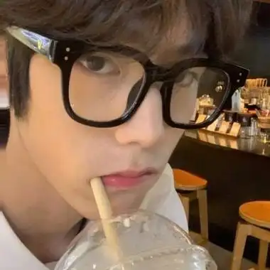 2020抖音最火男生头像霸气高冷汇报一下今天我也很喜欢你12张帅气潮男