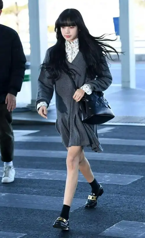 想看韩国明星街拍的一篇blackpink私服赏送给你们