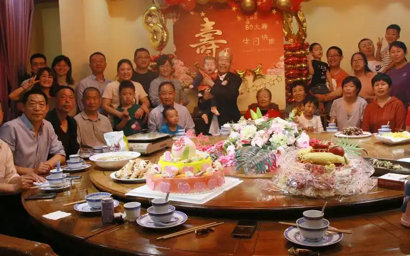 嫩想知道传统山东家庭中老人八十大寿怎么过?戳这里!