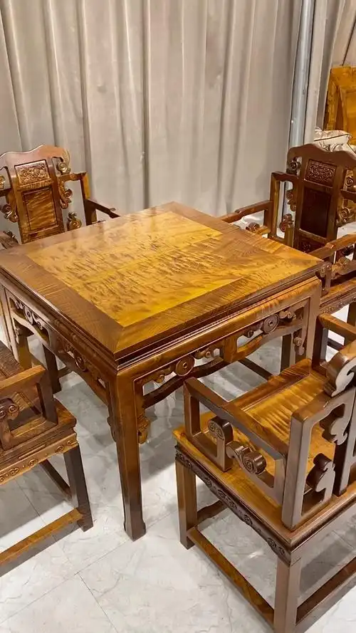 家具#金丝楠木八仙桌