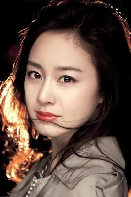 一个"世界级最美女明星"的评比,已为人母的金泰熙超越了许多当红女星