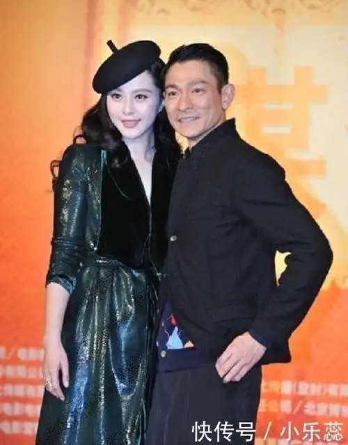 郑秀文|刘德华和谁合影都是一脸微笑,唯独在她面前,天王的形象都不顾