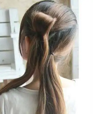 初中少女流行扎的发型 初中女生发型绑扎方法