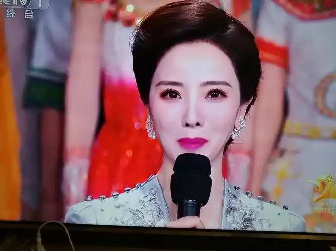 2021春晚主持人风采